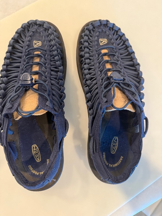 Keene Mens UNEEK Sneaker/Sandal size 10.5